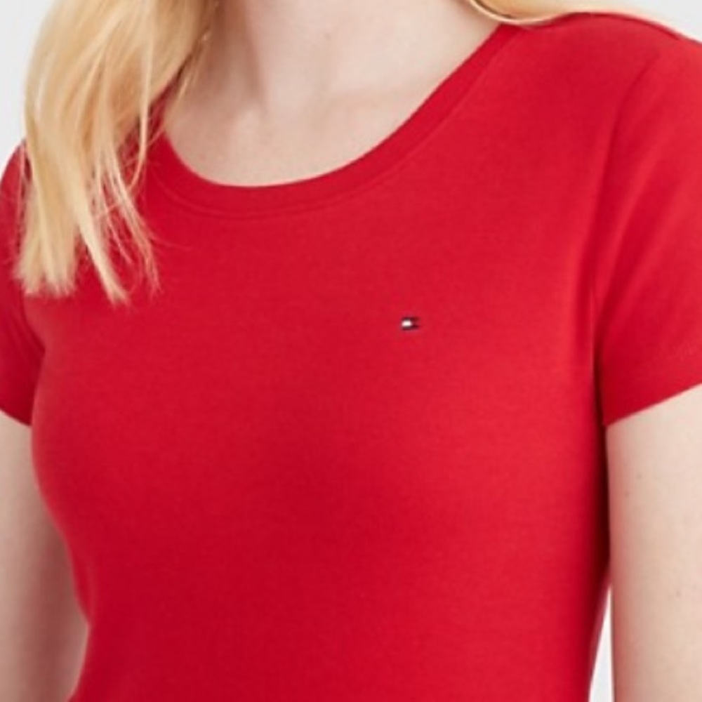 TOMMY HILFIGER LARGE RED ESSENTIAL FAVORITE CREWNECK T-SHIRT